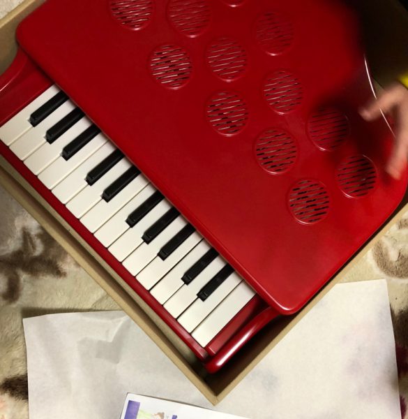 こじま税理士のビジテクブログ | 子どもをピアノに触れさせるならKAWAI ミニピアノ P-25