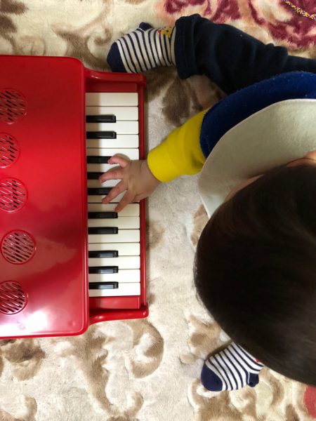 こじま税理士のビジテクブログ | 子どもをピアノに触れさせるならKAWAI ミニピアノ P-25