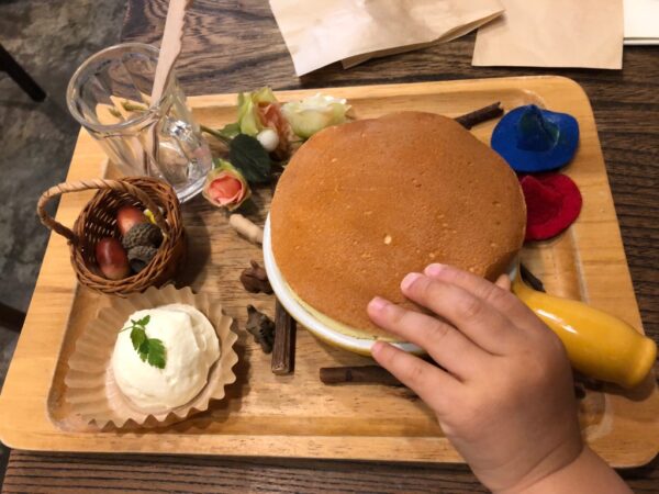 飛び立たない国際仕事ノート | 梅田周辺の絵本カフェ ペンネンネネムと89カフェ デート・子連れ 飛び立たない国際仕事ノート | 梅田周辺の絵本カフェ ペンネンネネムと89カフェ デート・子連れ