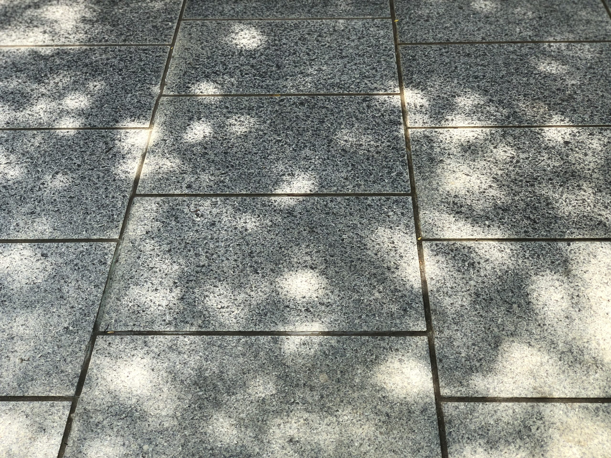 Stone pavements