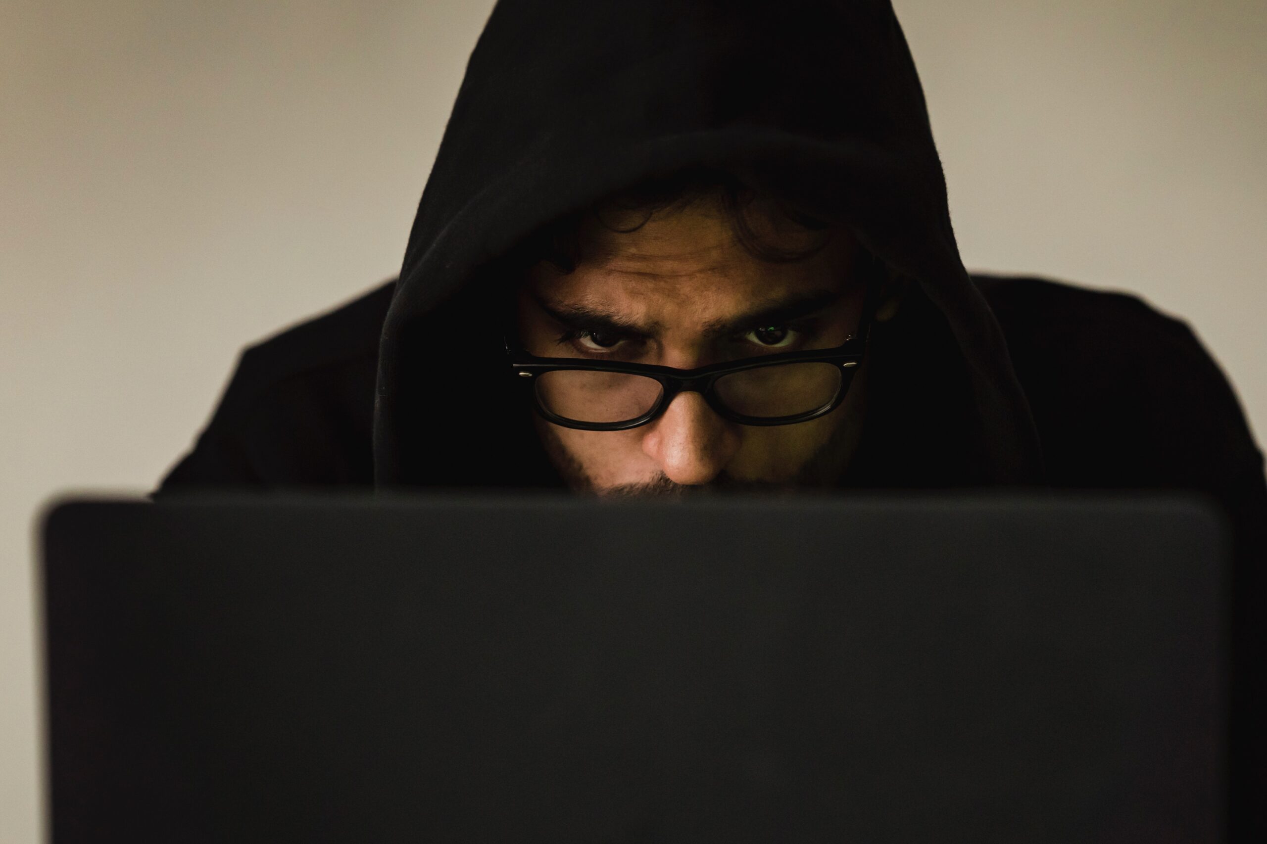 こじま税理士のビジテクブログ | 中小企業を狙った海外のネット詐欺の例